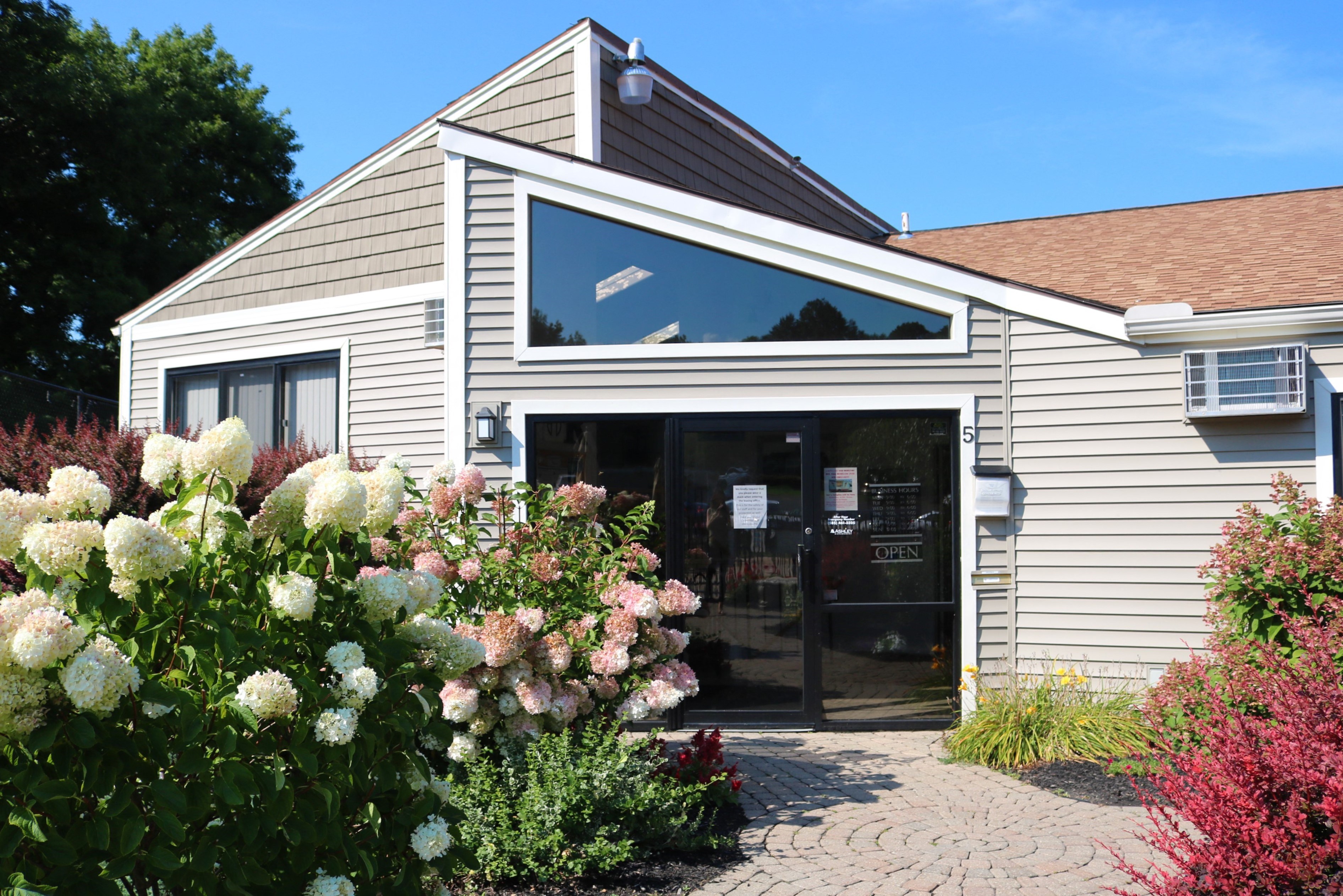 Photos and Video of Whitney Ridge Apartments in Fairport, NY