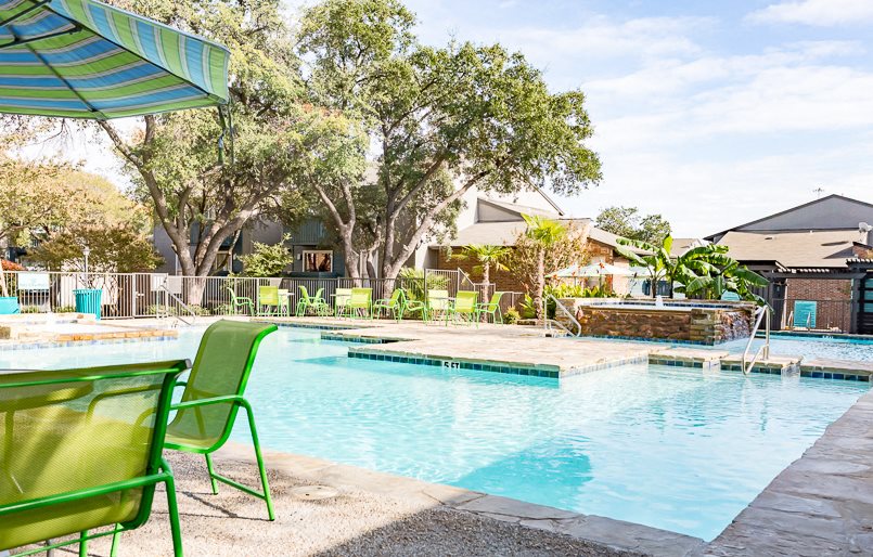 Resort Style Swimming Pool, Linear on Esperanza, Dallas, Texas