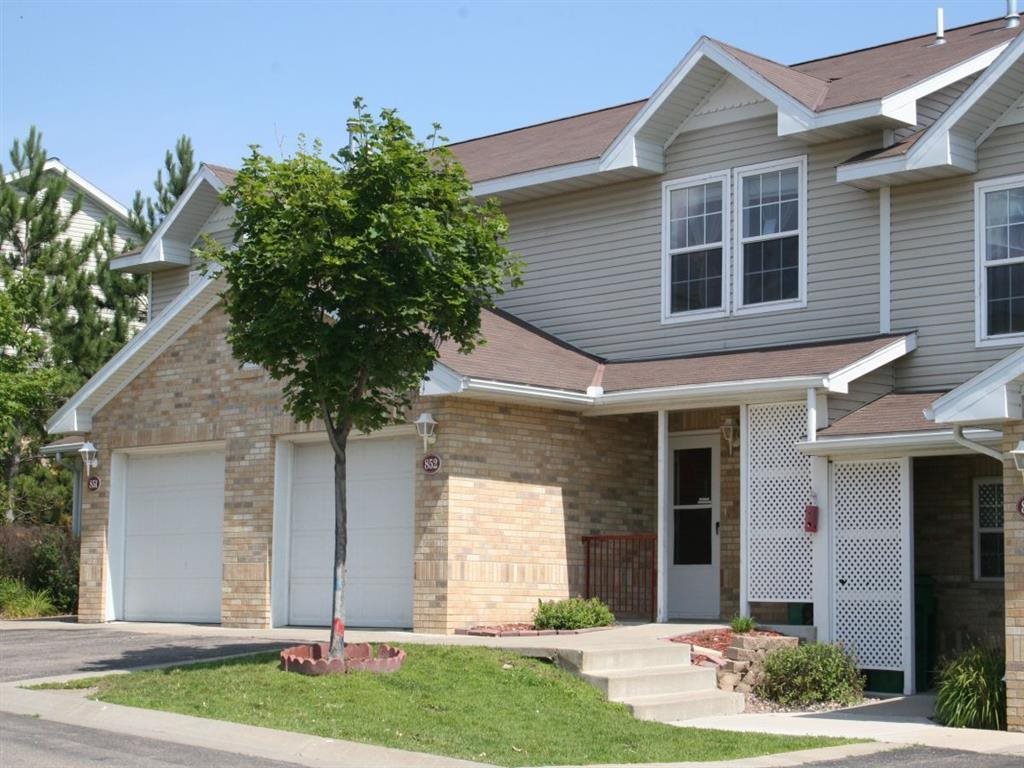 Photos and Video of Brickstone Townhomes in Chaska, MN