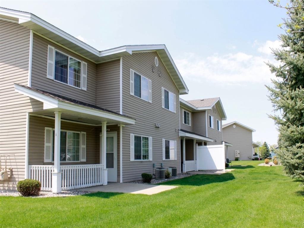 Photos and Video of Boulder Ridge Townhomes in Shakopee, MN