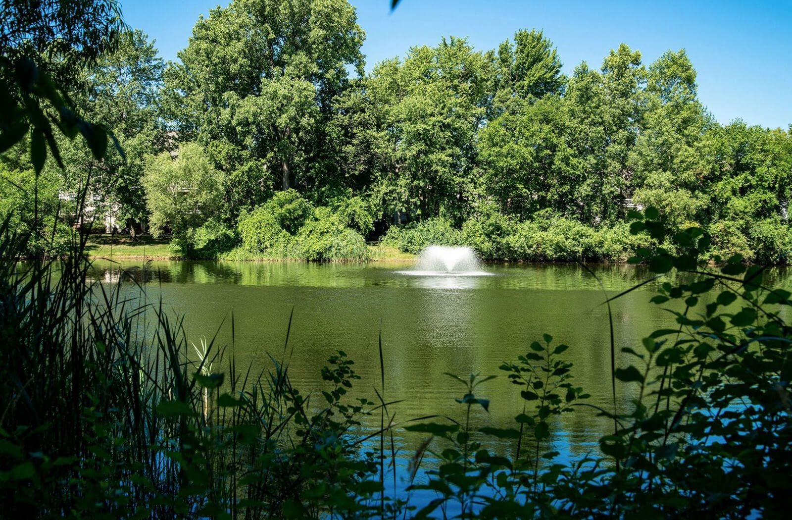 Burwick Farms Apartments in Howell, MI For Rent