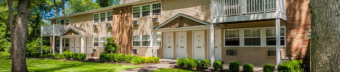 Contact Pinewood Village To Schedule A Visit