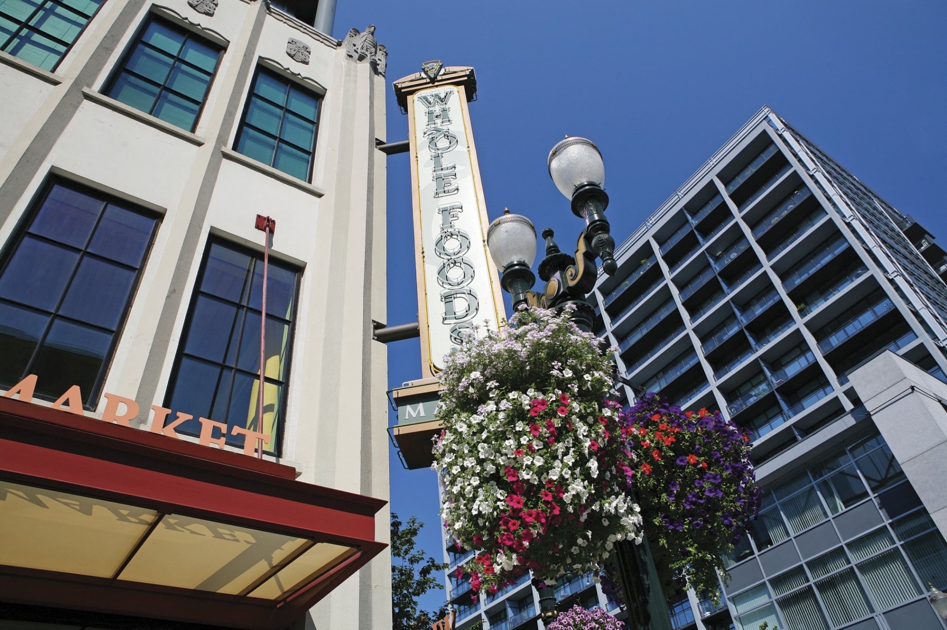 Luxury Apartments in Pearl District, Portland The Louisa