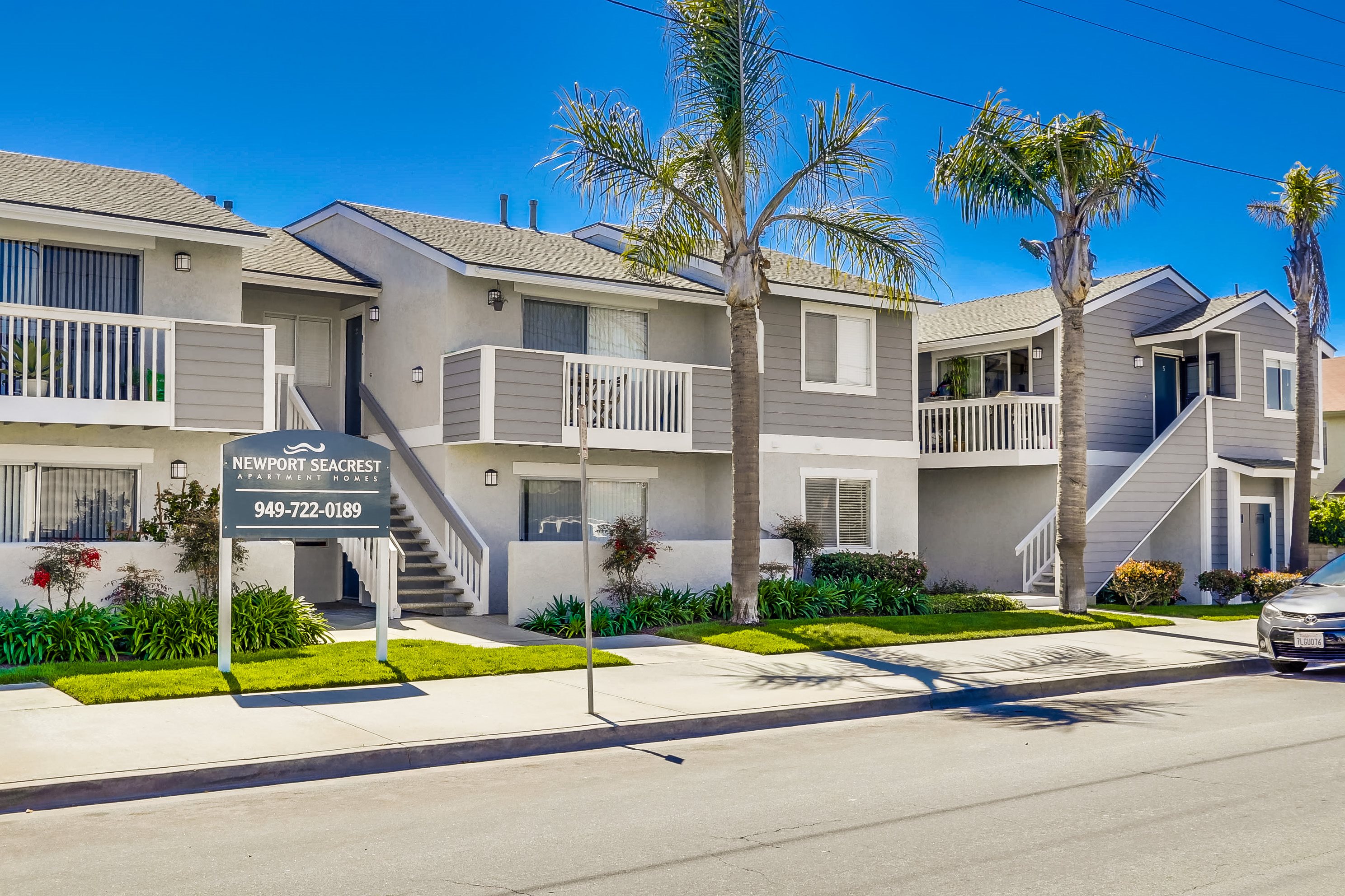 Newport Seacrest Apartments Apartments In Newport Beach