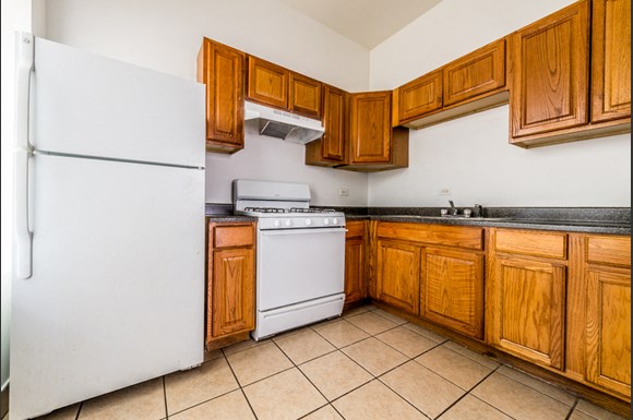 North Lawndale Apartments for rent in Chicago | 1224 S Troy Kitchen