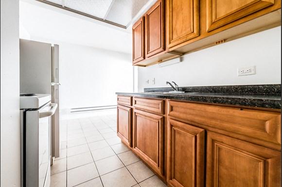 Maywood Apartments for Rent | 2115 S 4th Ave Kitchen