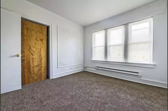 723 N Central Ave Apartments Chicago Bedroom