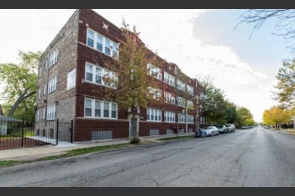 7751 S Loomis Apartments Chicago Exterior