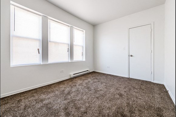 Austin Chicago, IL Apartments for Rent Bedroom | 5100 W Monroe