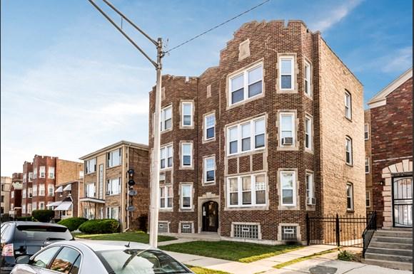 Auburn Gresham Apartments for rent in Chicago | 7949 S Winchester Ave