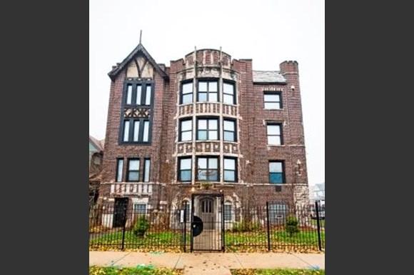 654 N Pine Ave Apartments Chicago Exterior