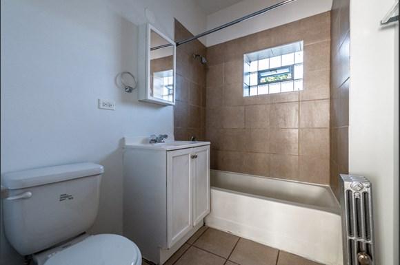 Bathroom | 6923 S Indiana Ave Apartments | Pangea Real Estate
