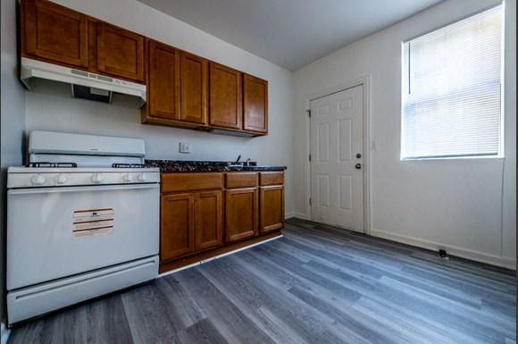 Kitchen | 6923 S Indiana Ave Apartments | Pangea Real Estate
