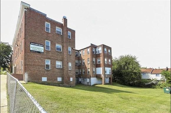 2826 Windsor Ave Apartments Baltimore Exterior