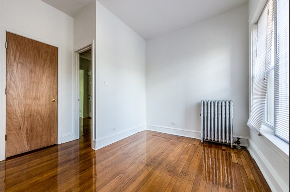 Auburn Gresham Chicago Apartments for Rent | 7755 S Sangamon Bedroom