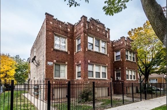 Gage Park Apartments for Rent in Chicago | 5800 S Artesian Ave