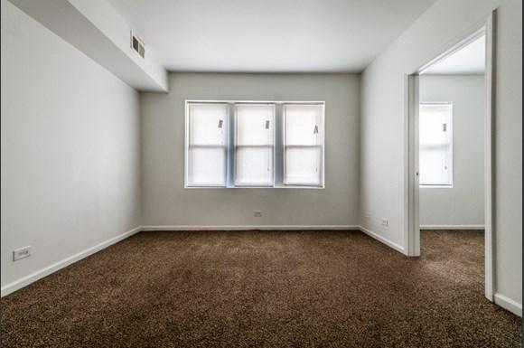 Gage Park Apartments for Rent in Chicago | 5800 S Artesian Ave Living Room