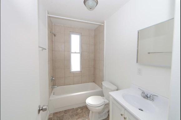 2416 Etting St Apartments Baltimore Bathroom