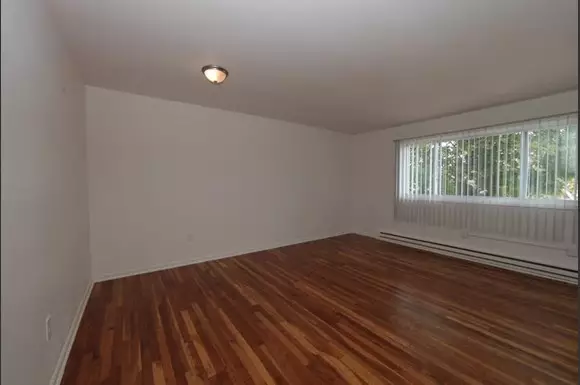 2601 Garrison Blvd Apartments Baltimore Living Room