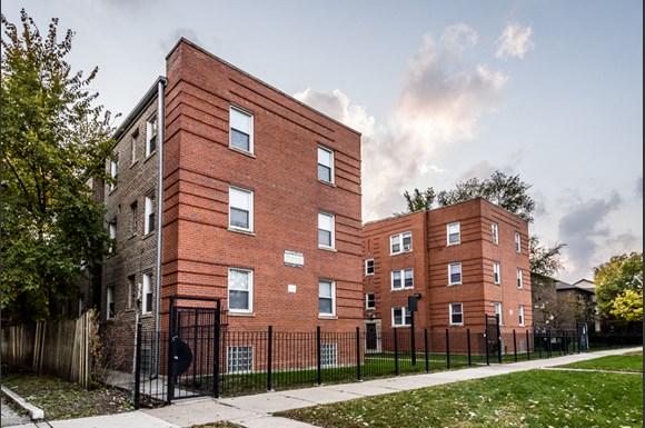Washington Park apartments for rent in Chicago | 6125 S Wabash