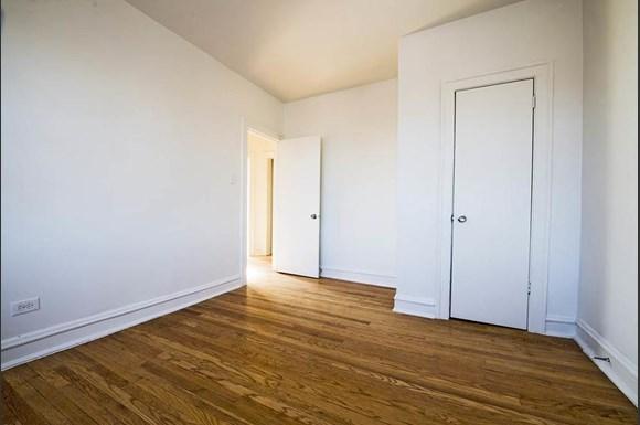 7800 S Morgan Apartments Chicago Bedroom