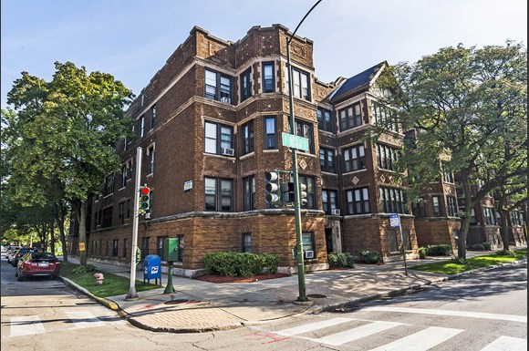 Washington Park Apartments for rent in Chicago | 5047 S St Lawrence Ave