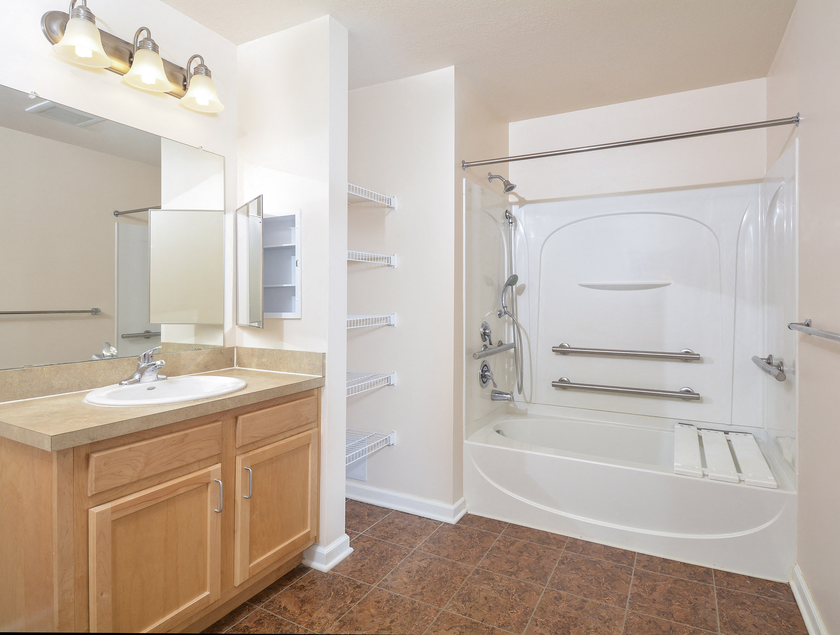 Photos and Video of Abbington at The Park Senior Apartments in Alliance, OH