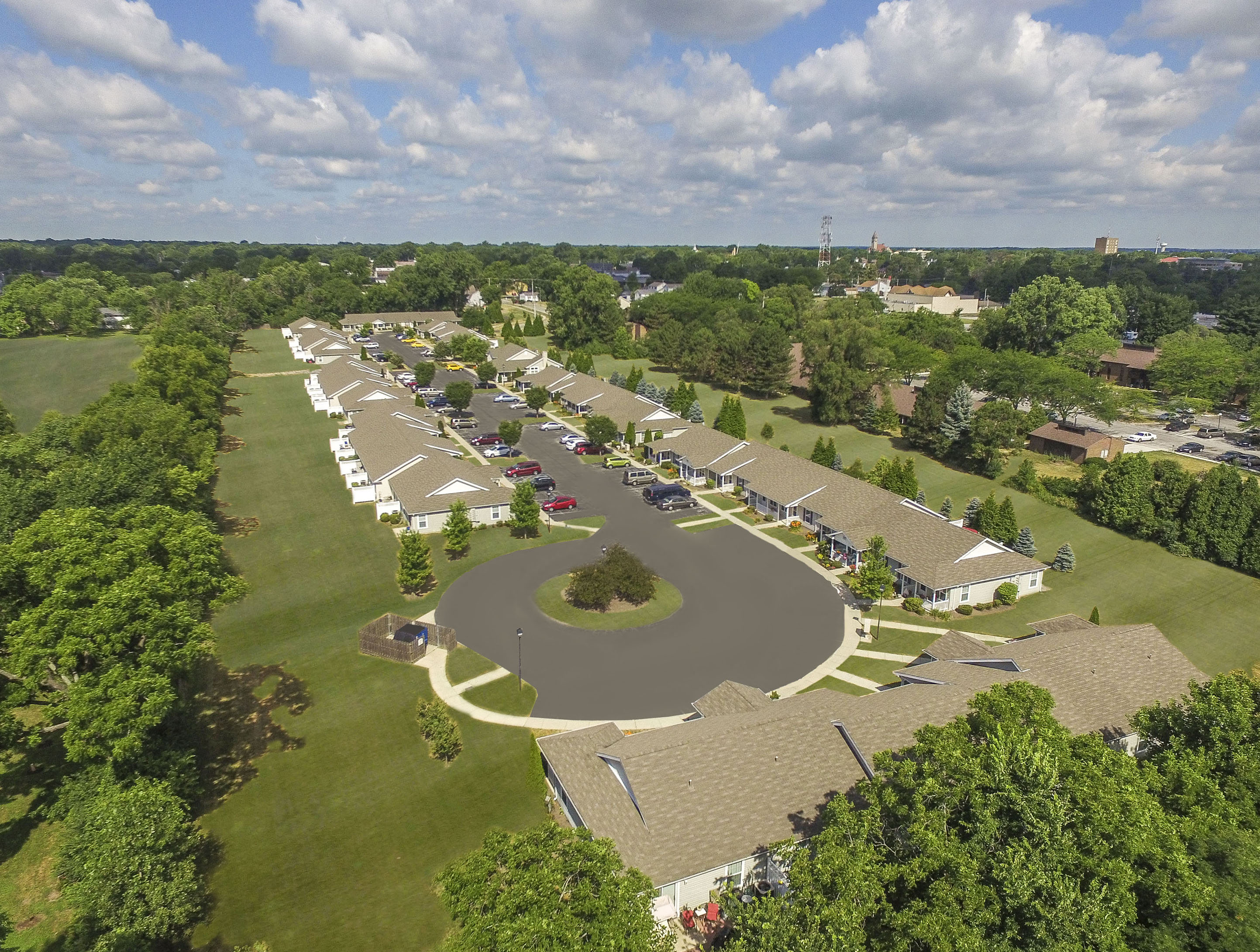 Photos and Video of Chauncey Pointe Senior Apartments in Bowling Green, OH