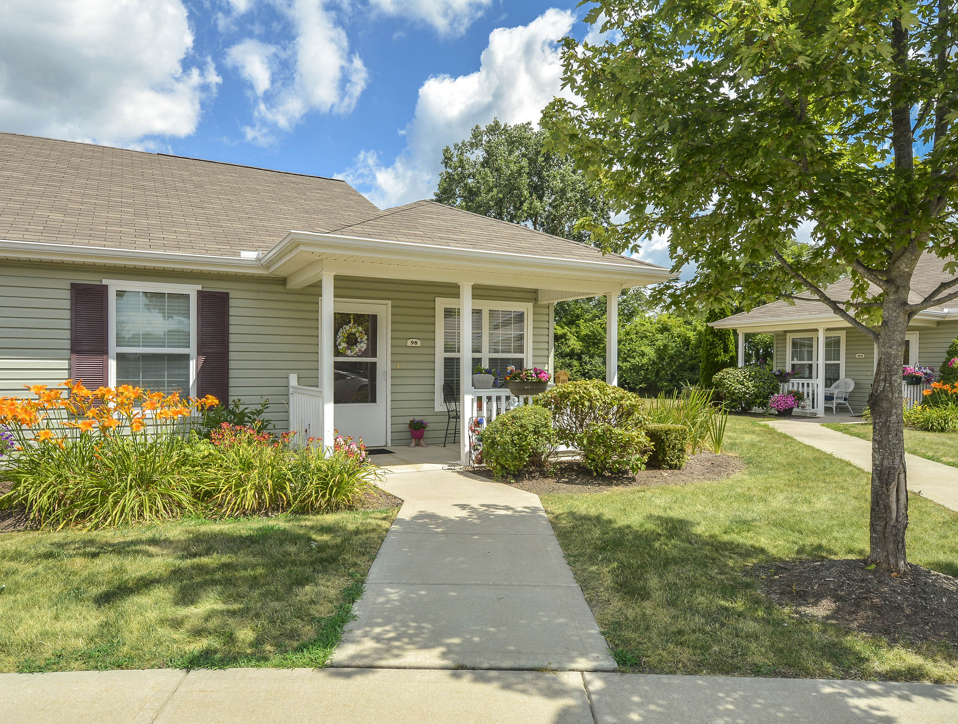 Photos and Video of Chauncey Pointe Senior Apartments in Bowling Green, OH