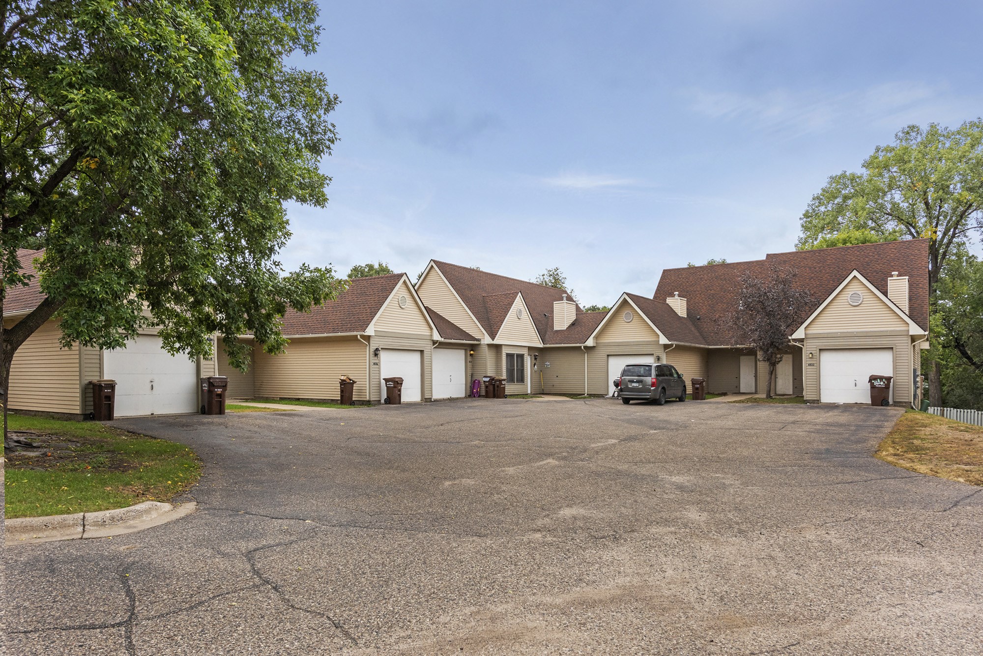 Photos and Video of Bloomington Family Townhomes in Bloomington, MN