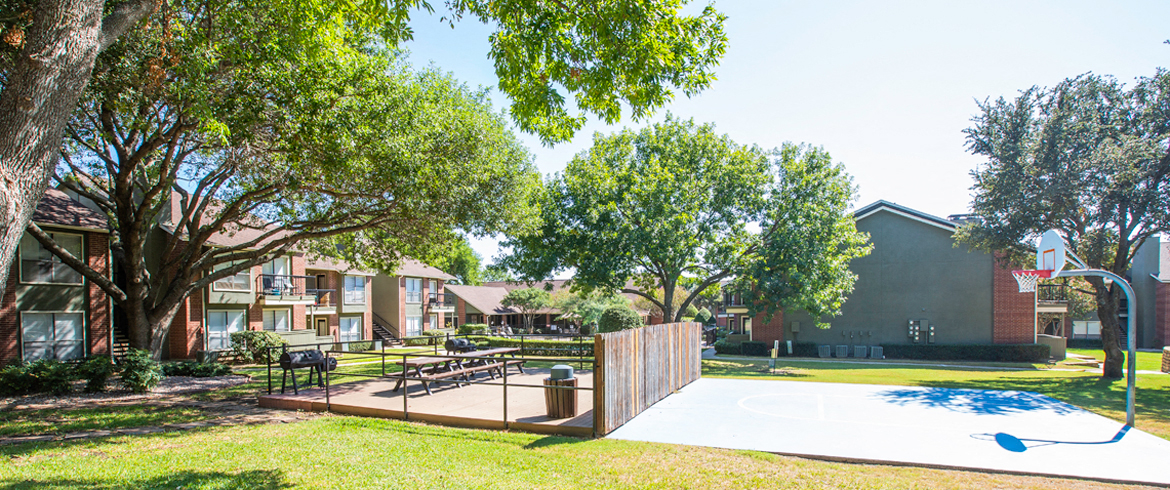BBQ at Bardin Oaks, Arlington
