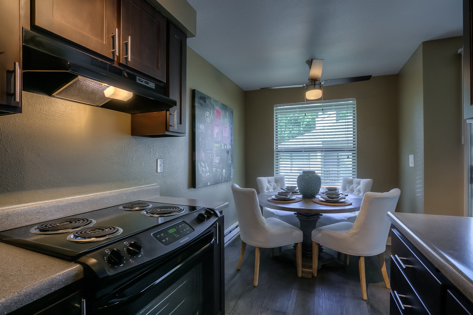 Waverly Gardens Apartments in Portland, OR