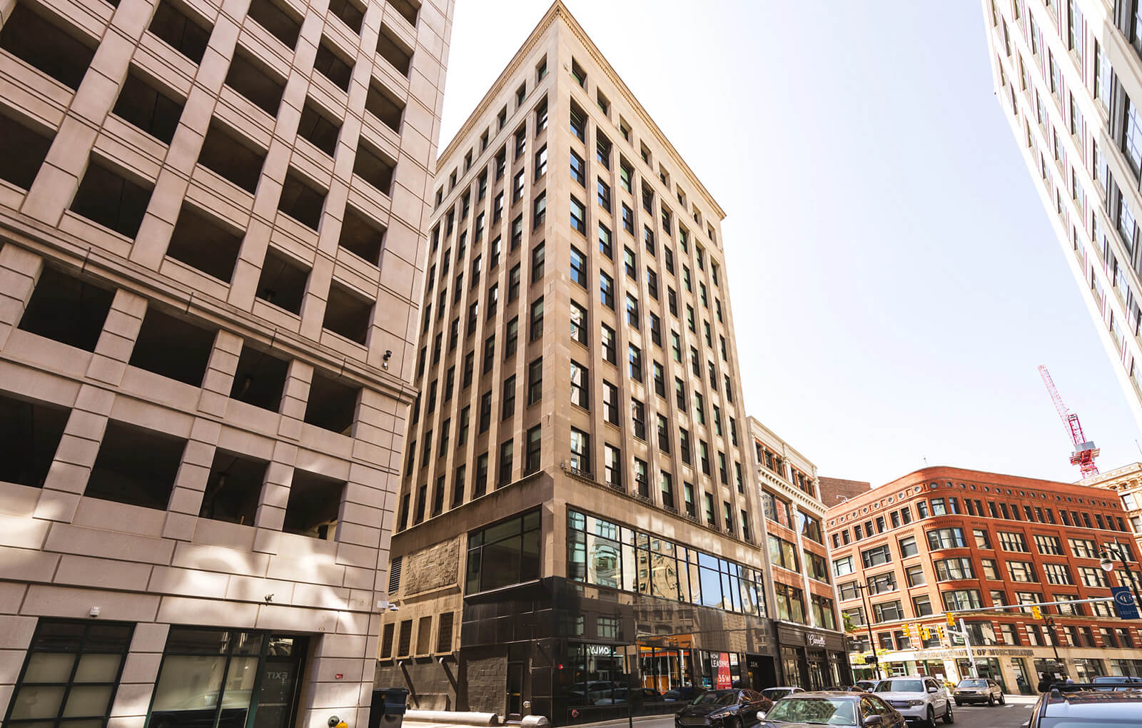 Downtown Detroit Apartments 35W