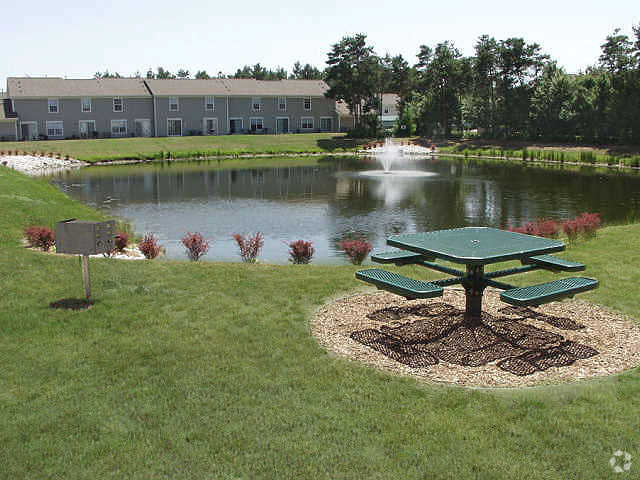 Traditions of Holland | Apartments in Holland, MI