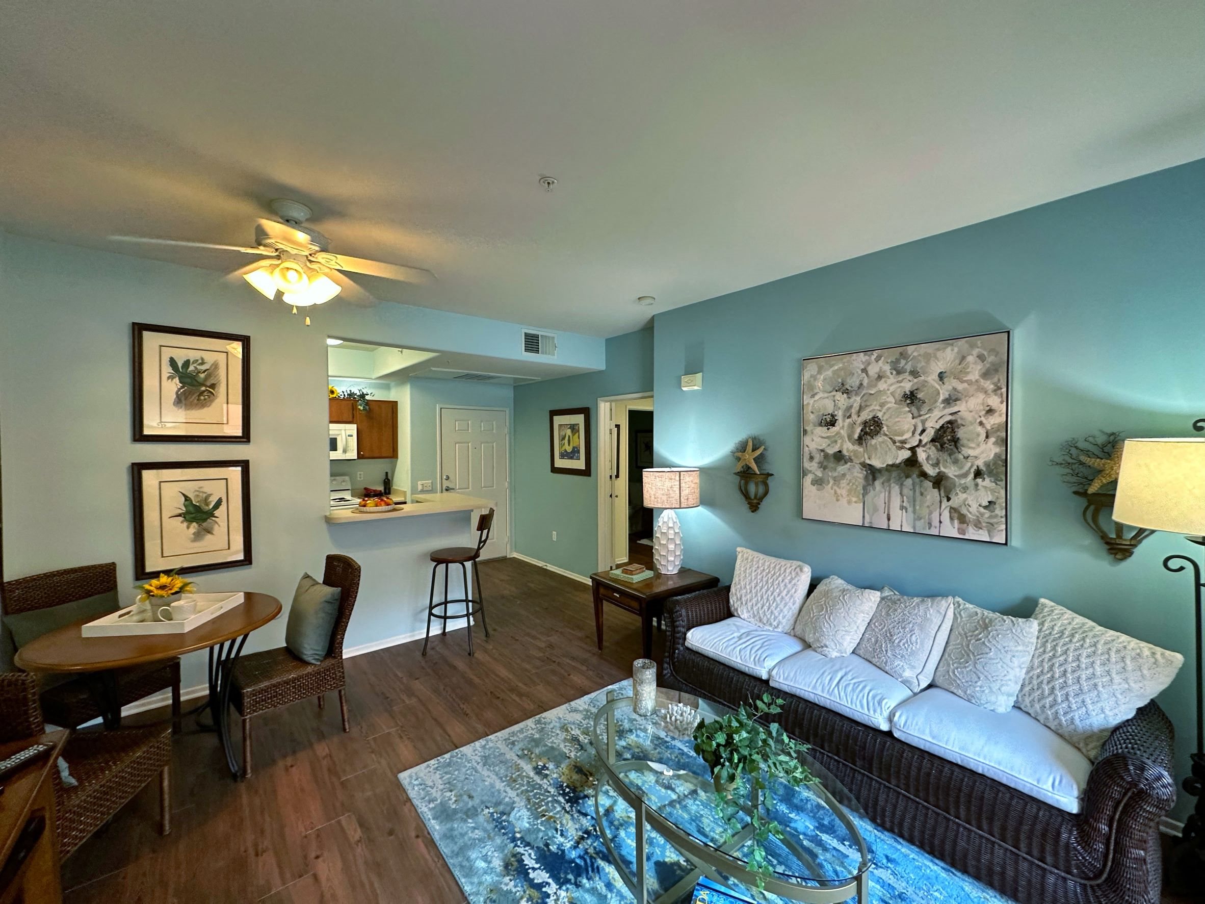 Gallery Photo 14