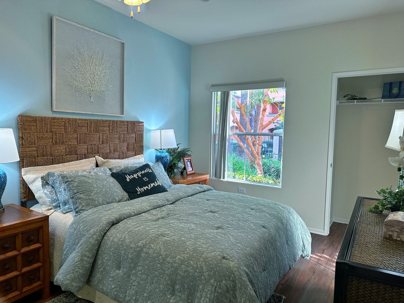 Gallery Photo 17