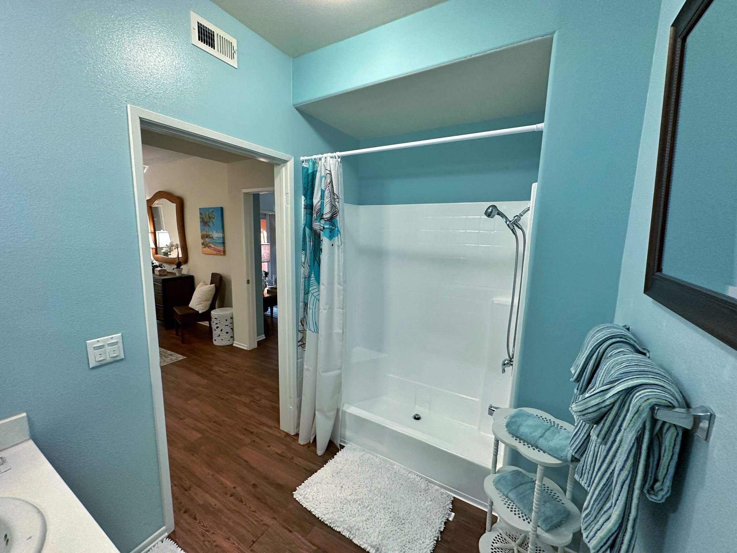 Gallery Photo 19