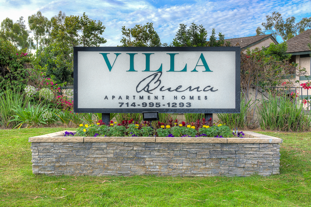 Villa Buena Apartments in Buena Park, CA