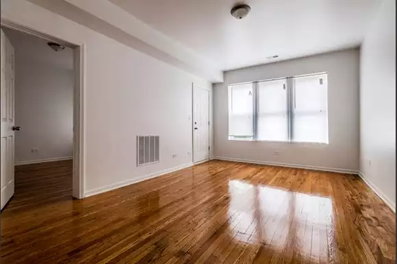 Grand Crossing Apartments for rent in Chicago | 7406 S Perry Living Room