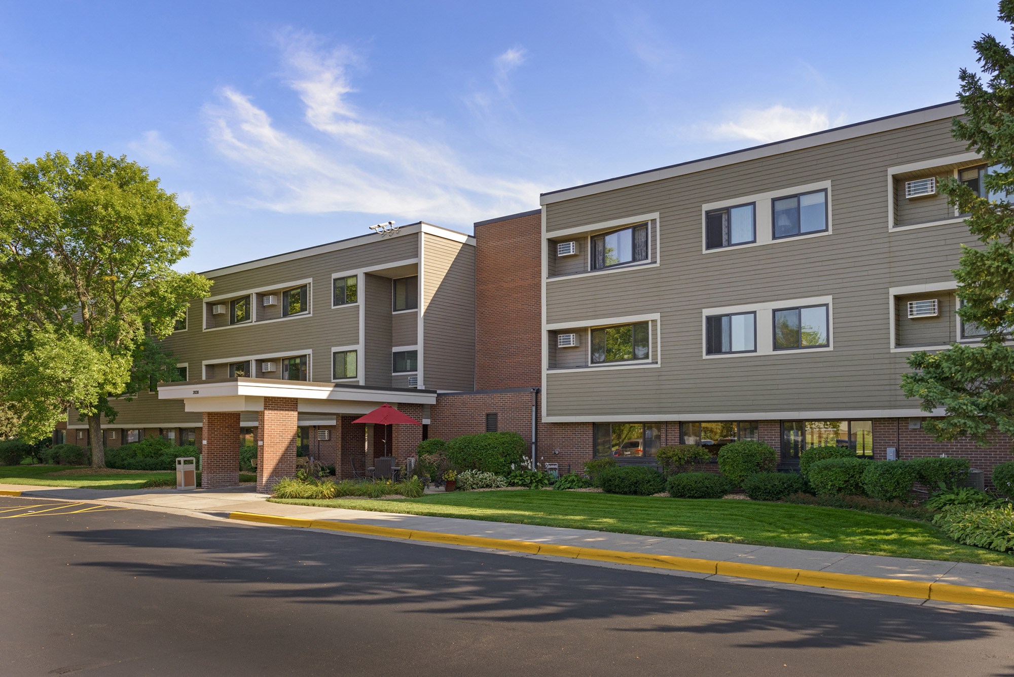 Concordia Arms Apartments in Maplewood, MN RENTCafe