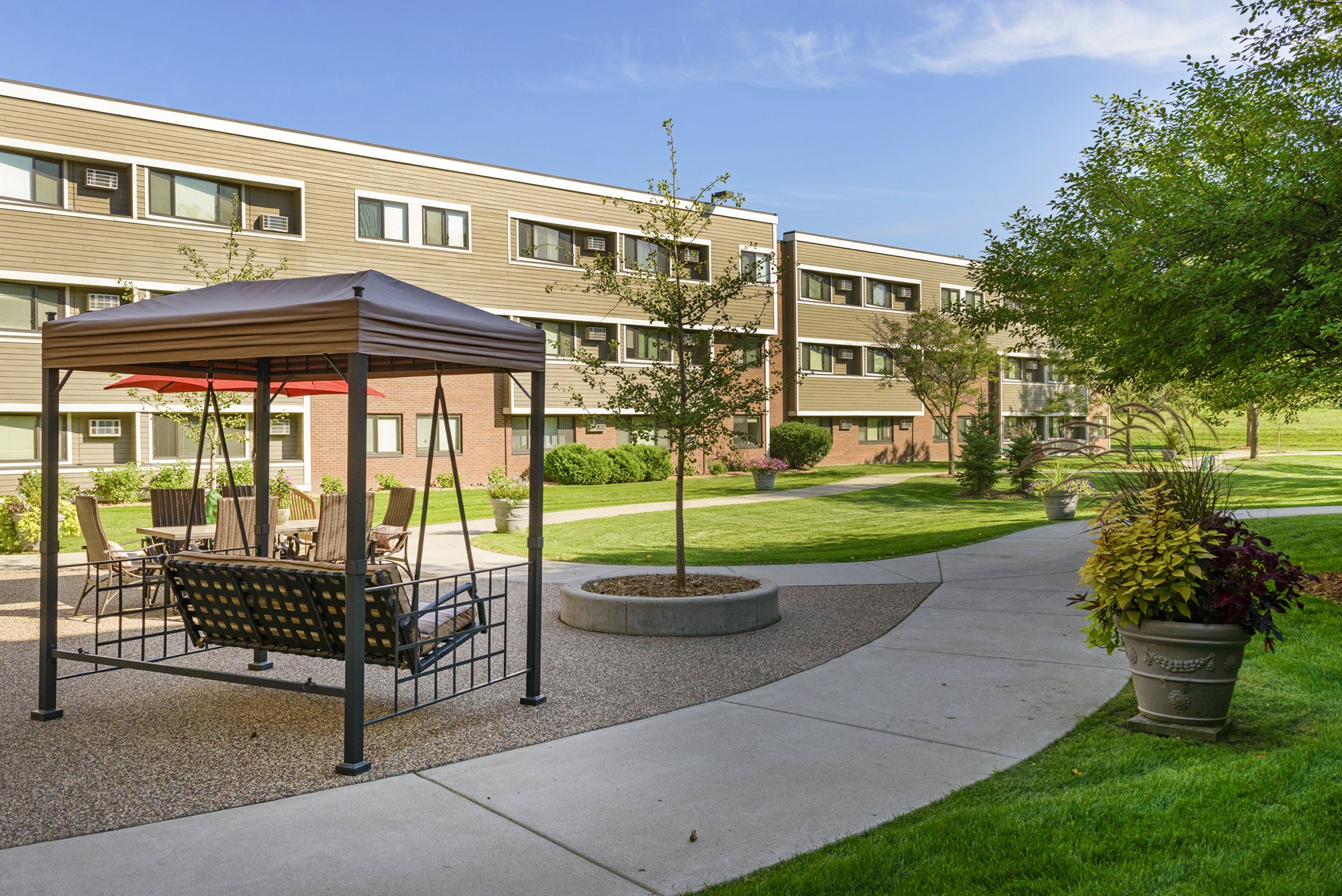 Concordia Arms Apartments in Maplewood, MN RENTCafe