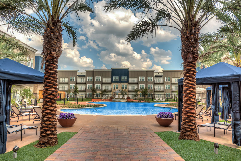 pool_entry_Echelon_on_99