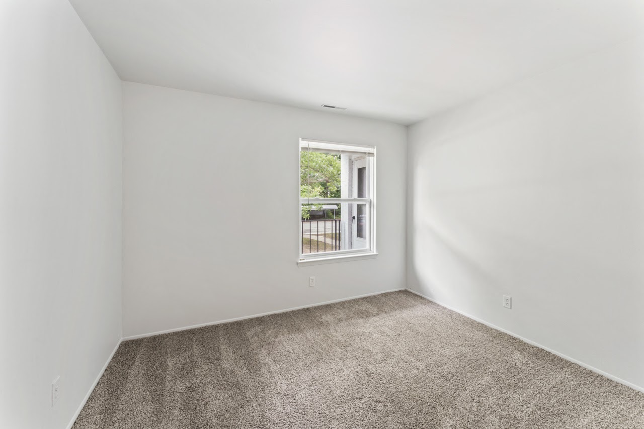 Apple Creek 2BR 2Ba
