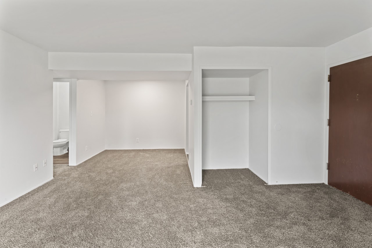 Apple Creek 1 BR 1 Ba