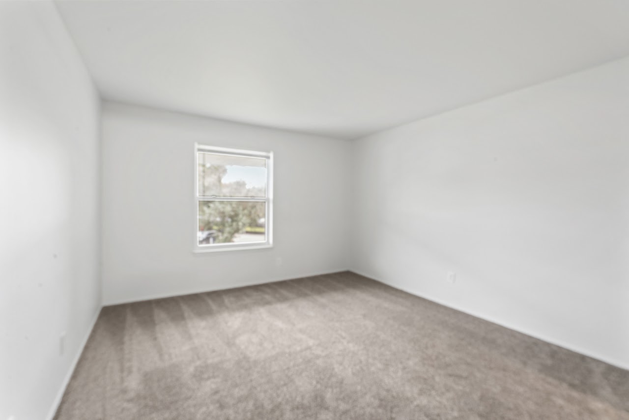 Apple Creek 1 BR 1 Ba