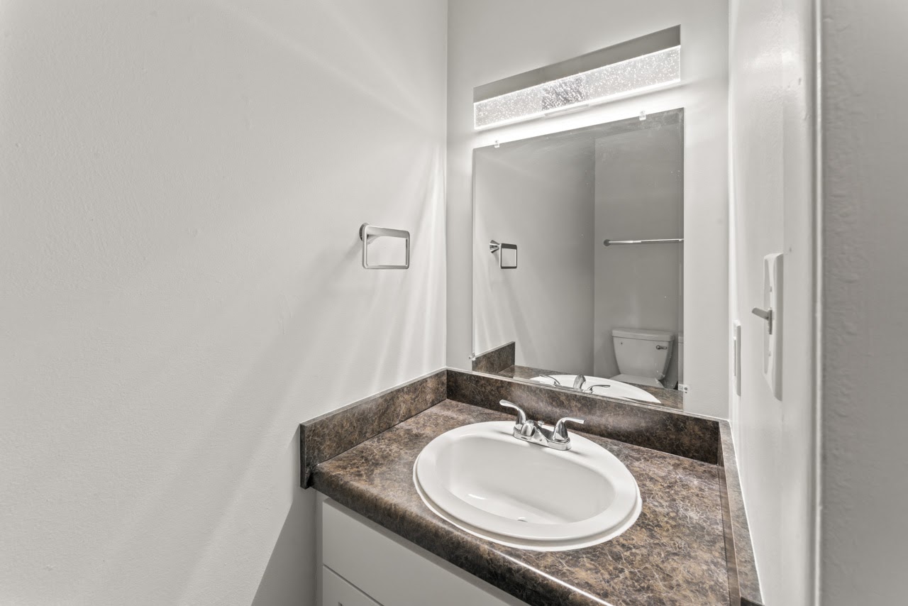 2 BR 1 ½ Ba Photos
