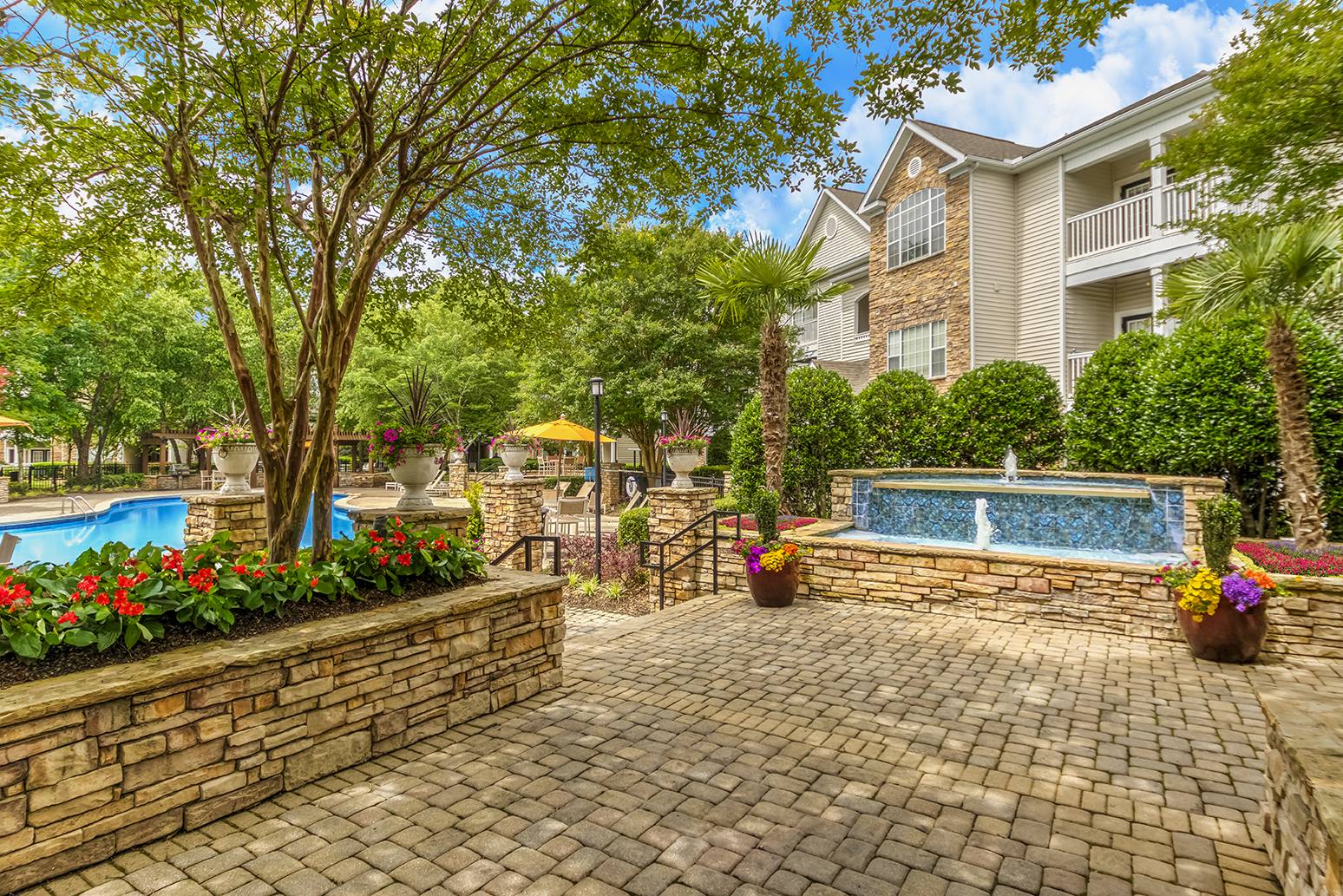 Tyvola Centre Apartments | Apartments in Charlotte, NC
