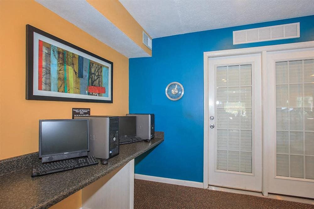 Gallery Photo 16