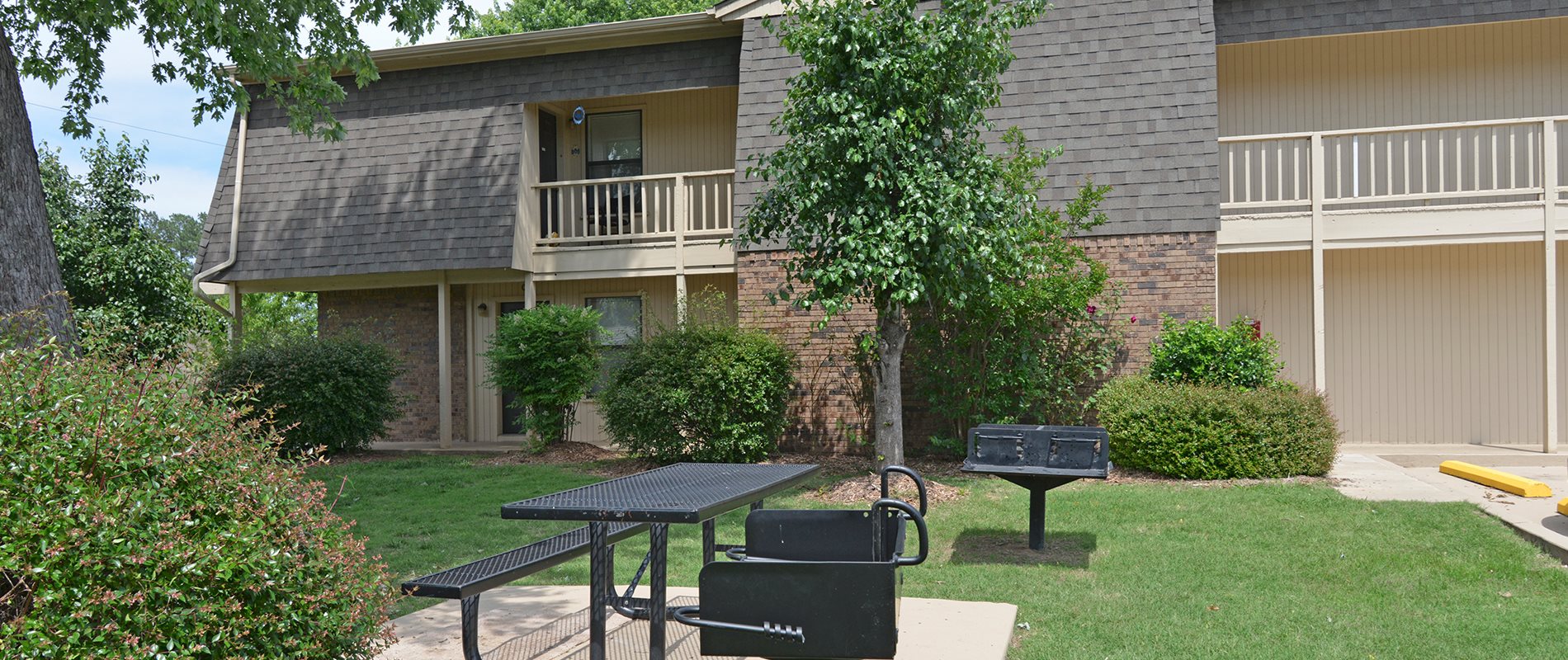 Street Apartments in Springdale, AR