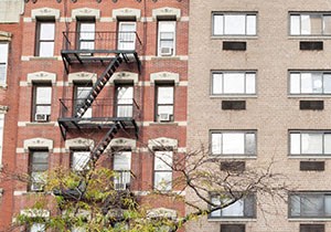 382 THIRD AVE
